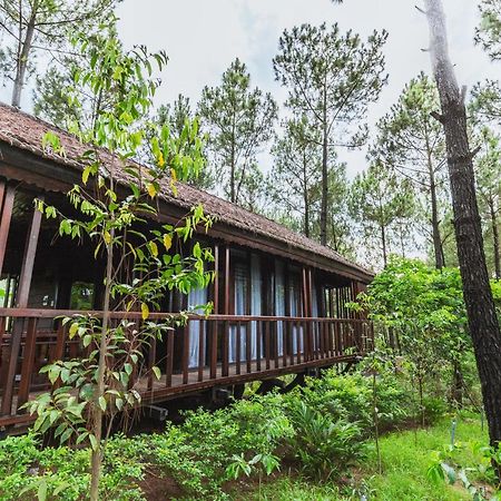 Sankofa Village Hill Resort & Spa Hue Buitenkant foto