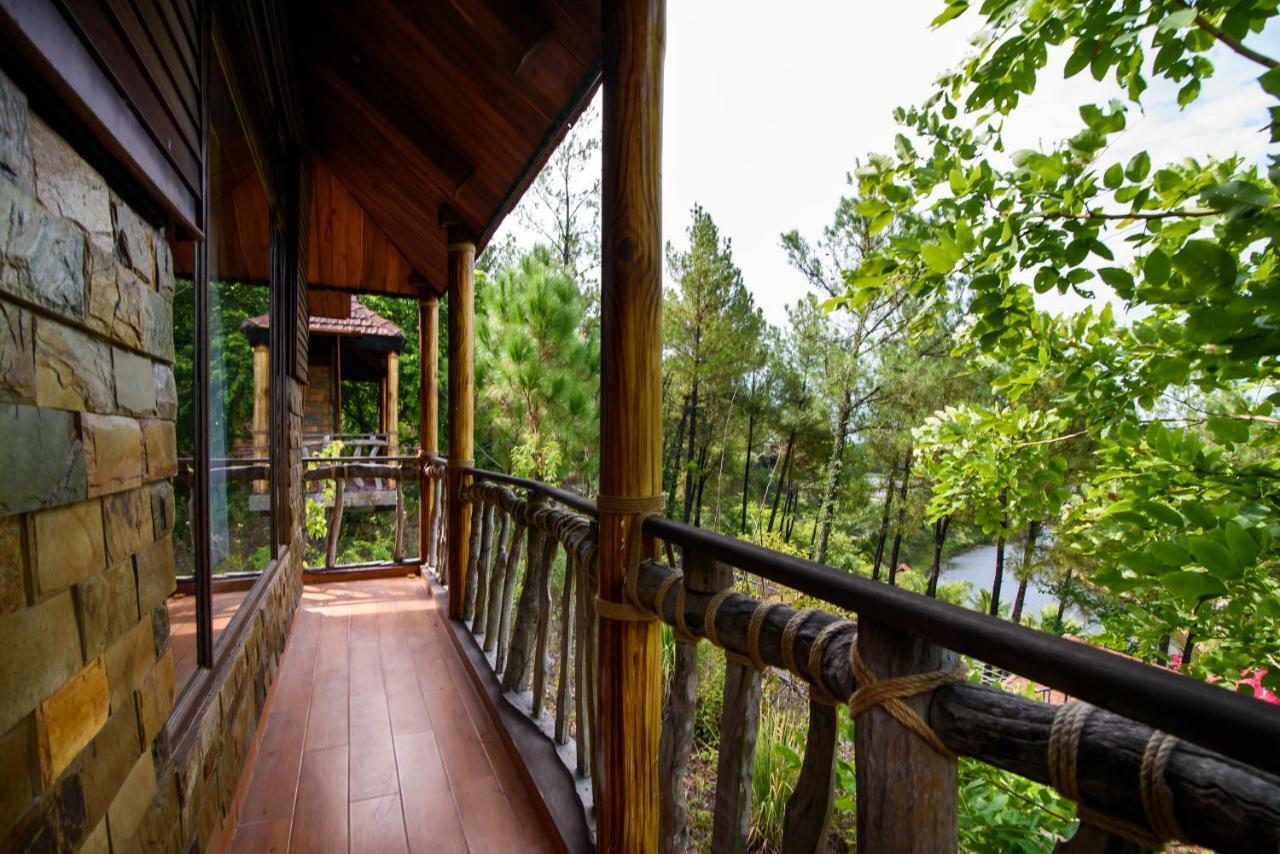 Sankofa Village Hill Resort & Spa Hue Buitenkant foto